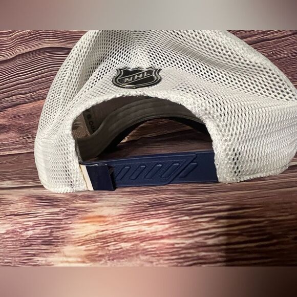 Nashville Predators Snap Back Men’s Hat.
Worn once - Picture 7 of 10